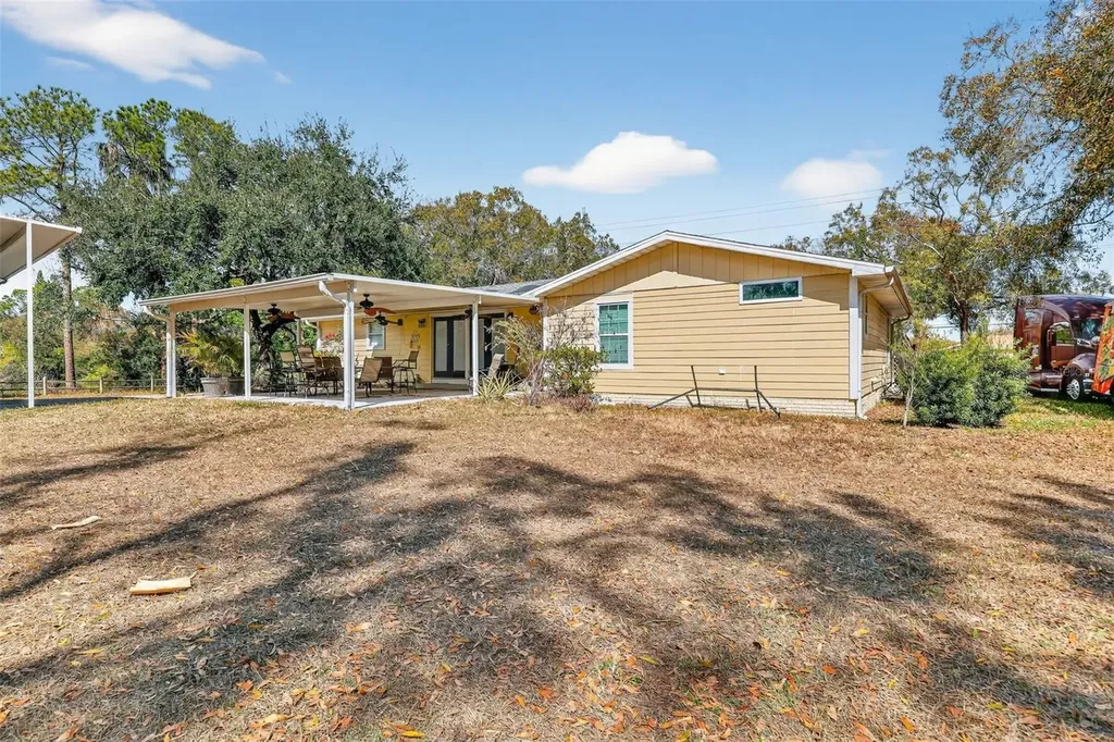 10262 Memorial Highway Tampa FL 33615