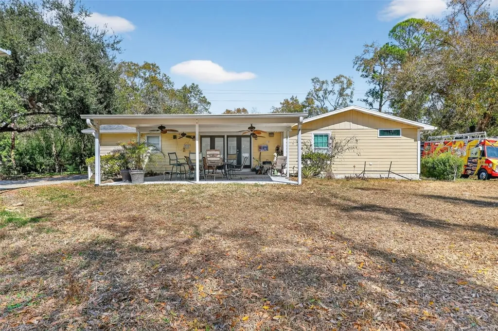 10262 Memorial Highway Tampa FL 33615