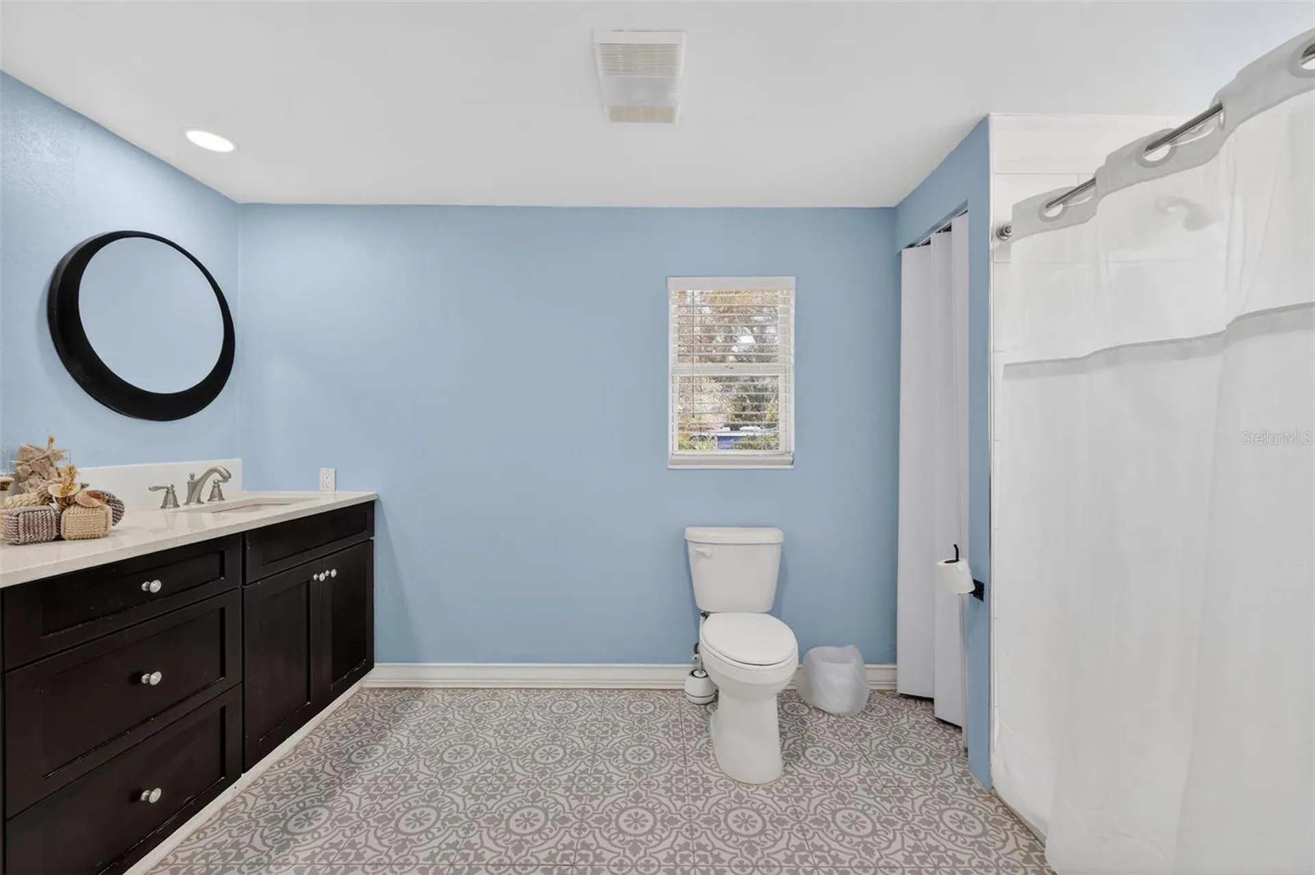 10262 Memorial Highway Tampa FL 33615