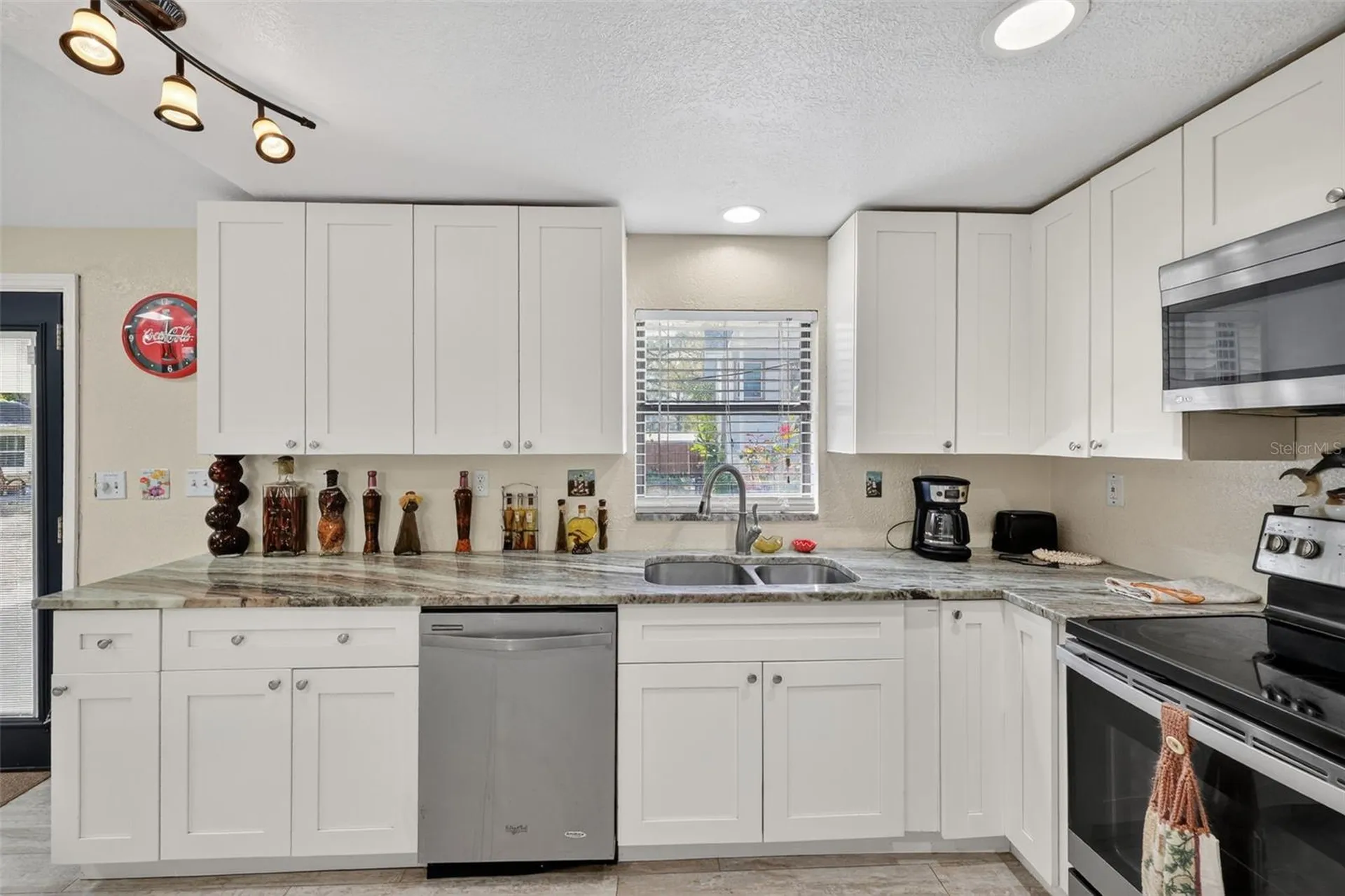 10262 Memorial Highway Tampa FL 33615