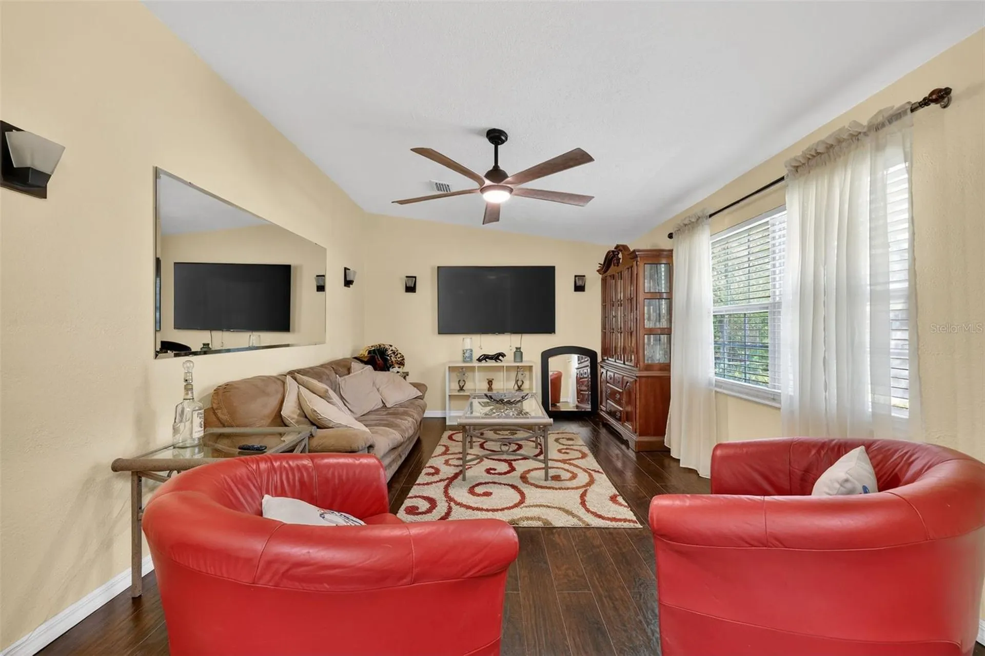 10262 Memorial Highway Tampa FL 33615