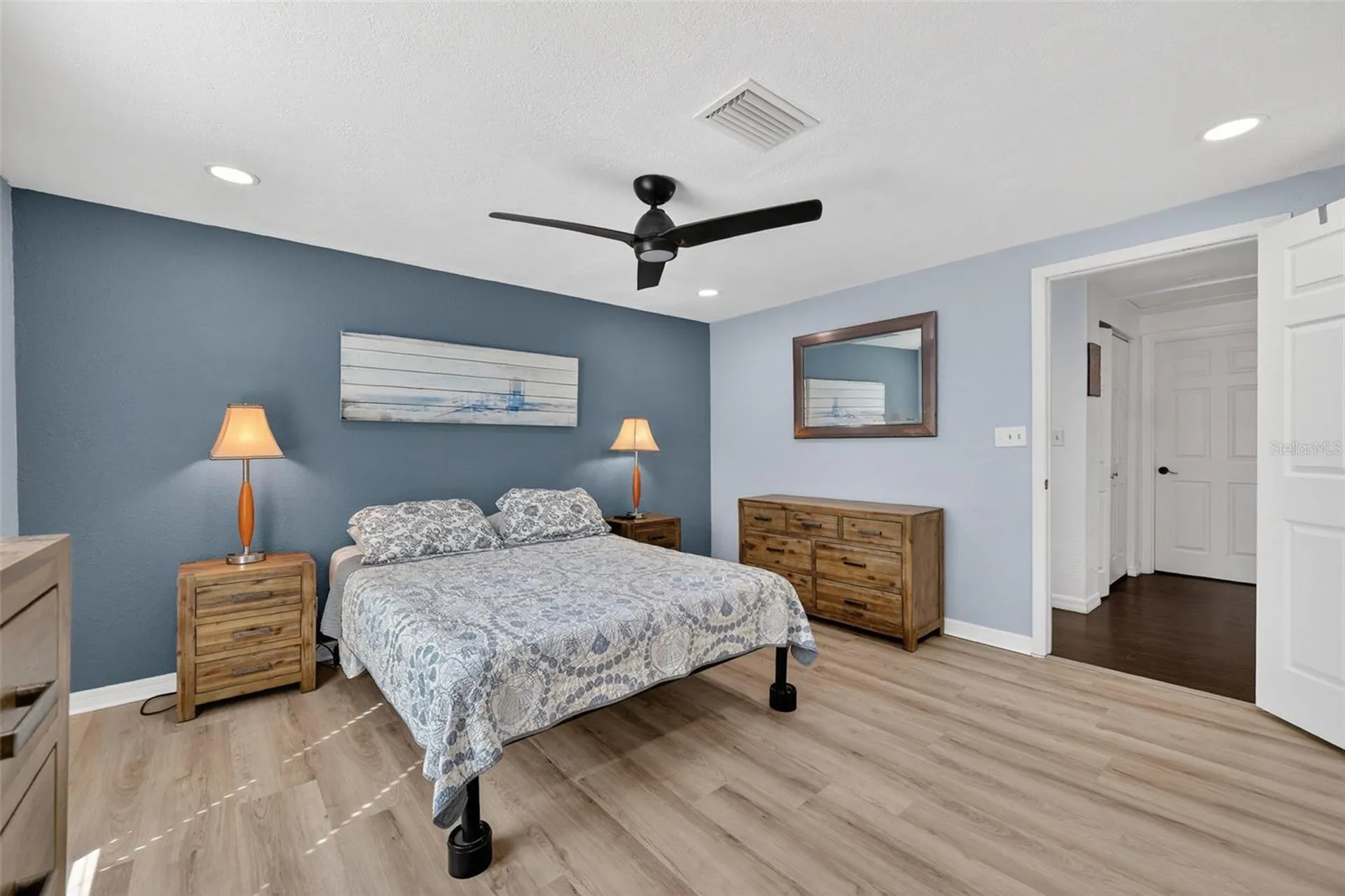 10262 Memorial Highway Tampa FL 33615