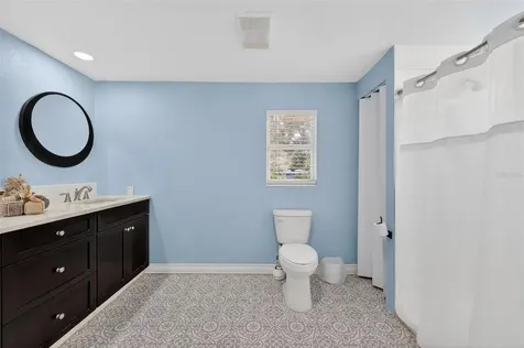 10262 Memorial Highway Tampa FL 33615