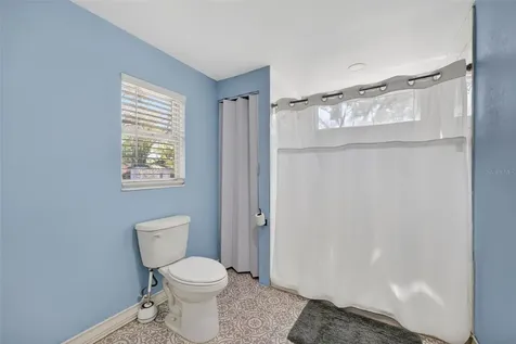 10262 Memorial Highway Tampa FL 33615