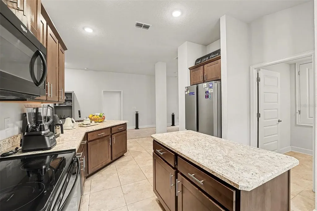 380 Citrus Pointe Drive Davenport FL 33837