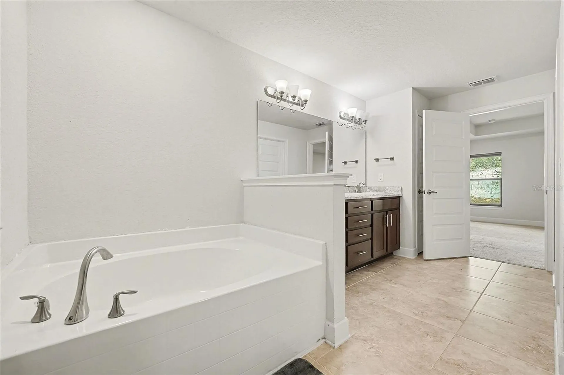 380 Citrus Pointe Drive Davenport FL 33837