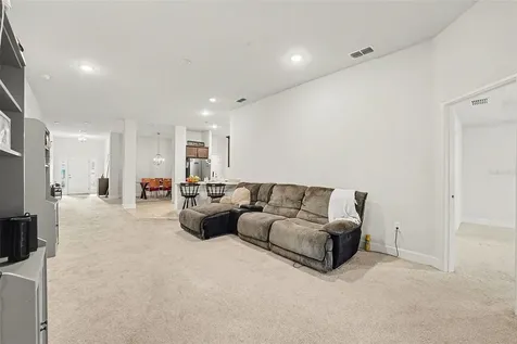 380 Citrus Pointe Drive Davenport FL 33837