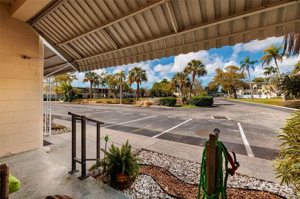 4143 56th Street N Kenneth City FL 33709