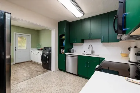 4143 56th Street N Kenneth City FL 33709