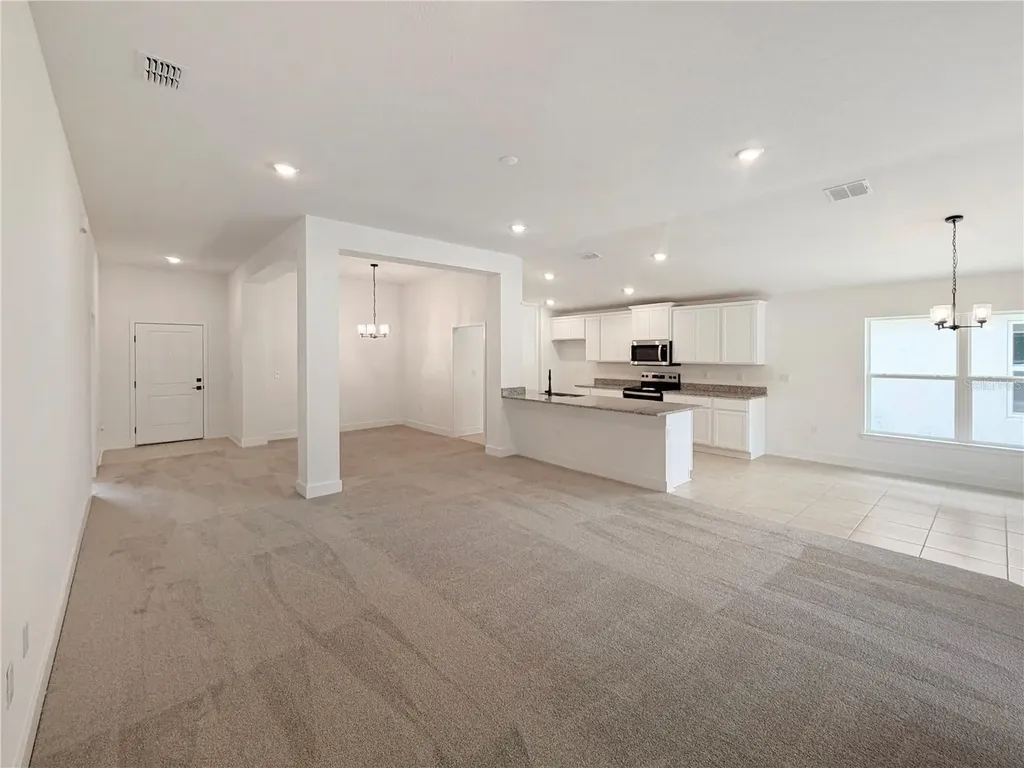 7618 Bent Tree Loop Harmony FL 34773