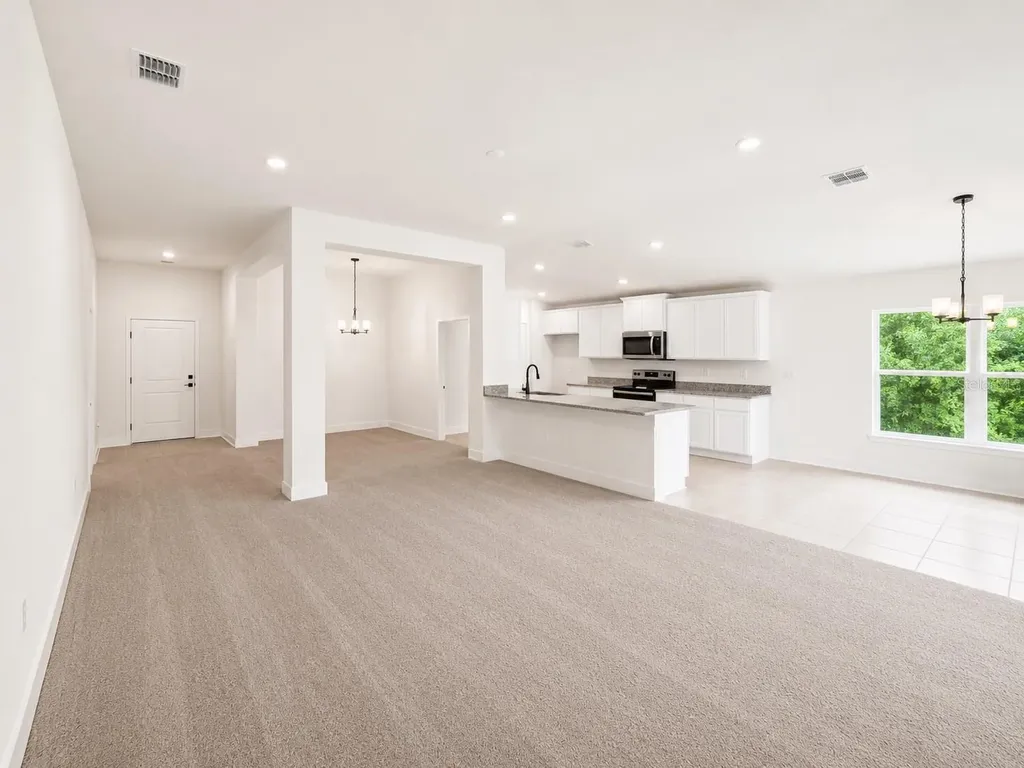 7618 Bent Tree Loop Harmony FL 34773