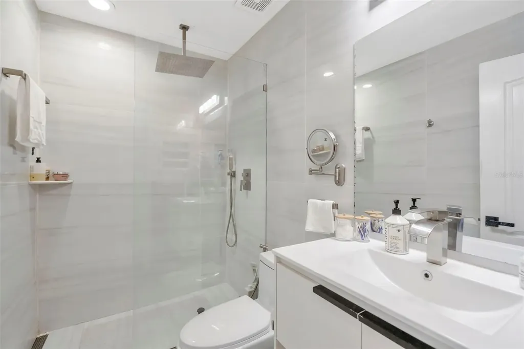 6765 Lake Rochester Lane Gibsonton FL 33534
