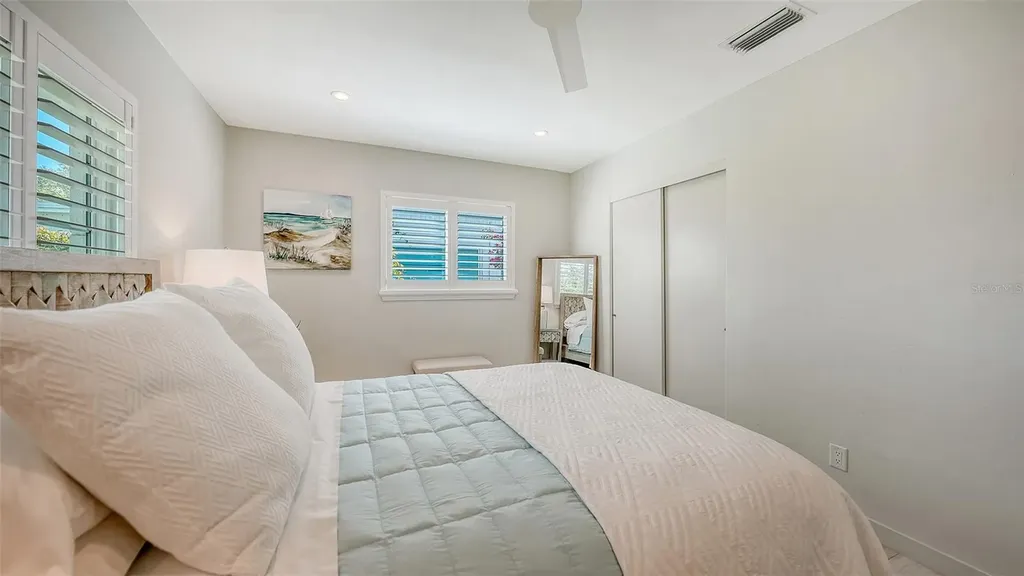 2323 Grove Street Sarasota FL 34239