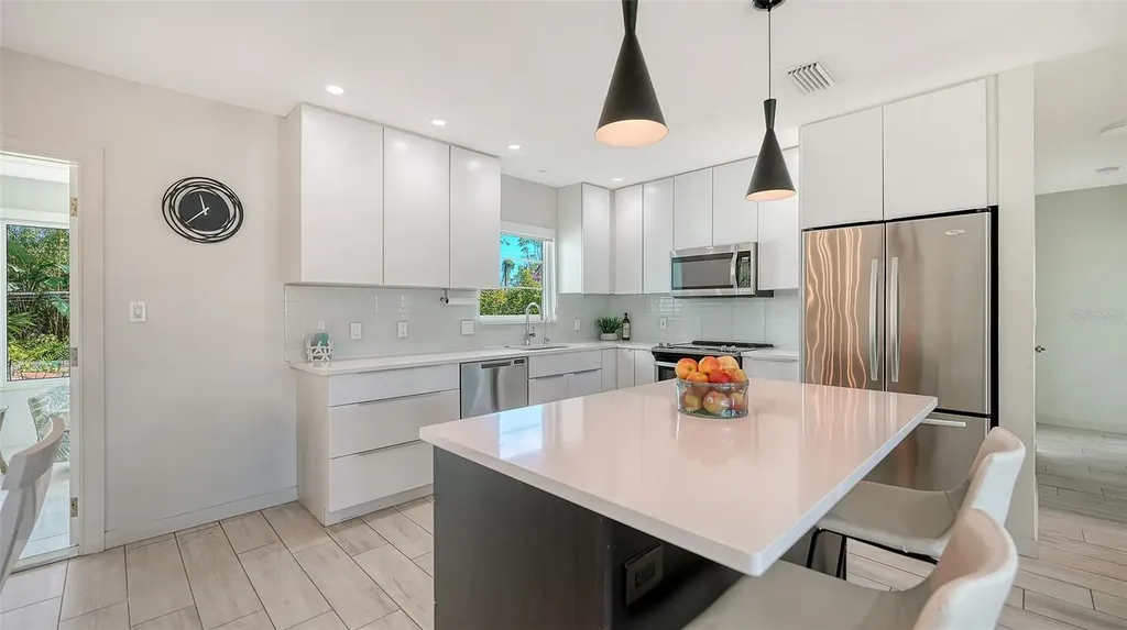 2323 Grove Street Sarasota FL 34239
