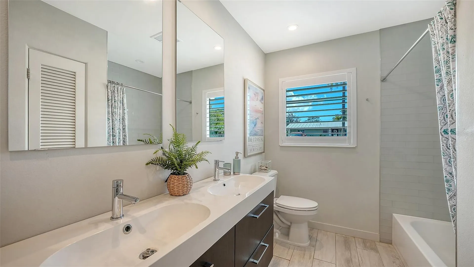 2323 Grove Street Sarasota FL 34239