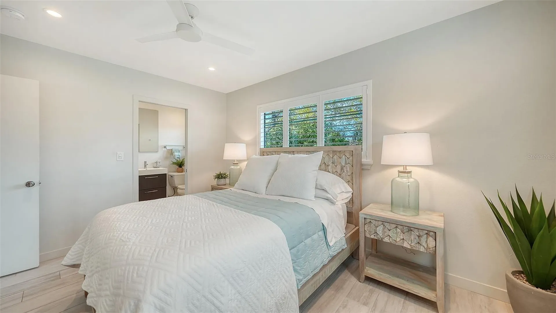 2323 Grove Street Sarasota FL 34239