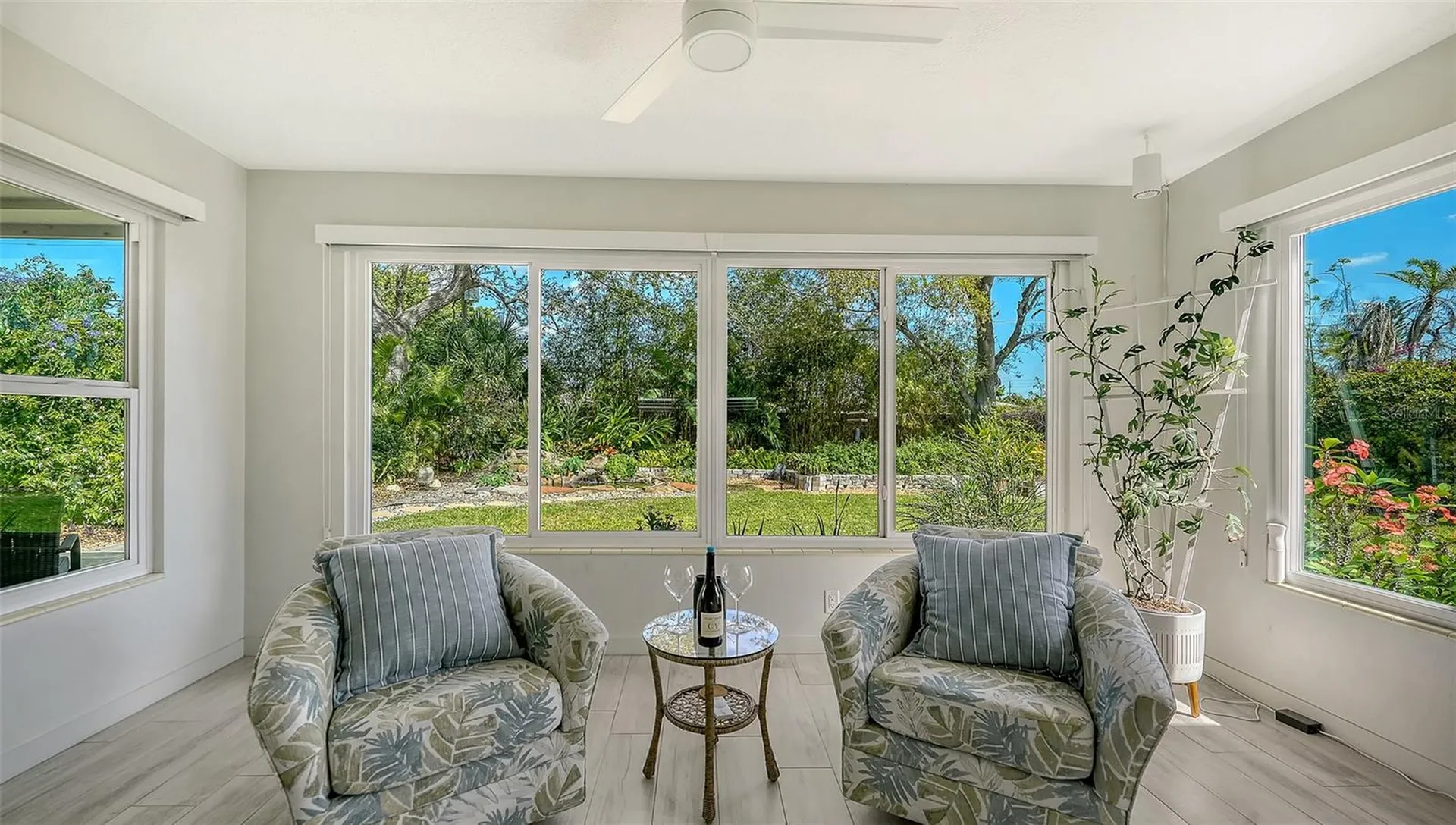 2323 Grove Street Sarasota FL 34239