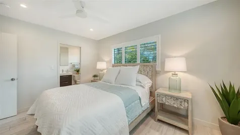 2323 Grove Street Sarasota FL 34239