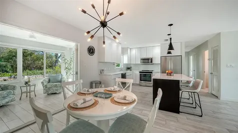 2323 Grove Street Sarasota FL 34239