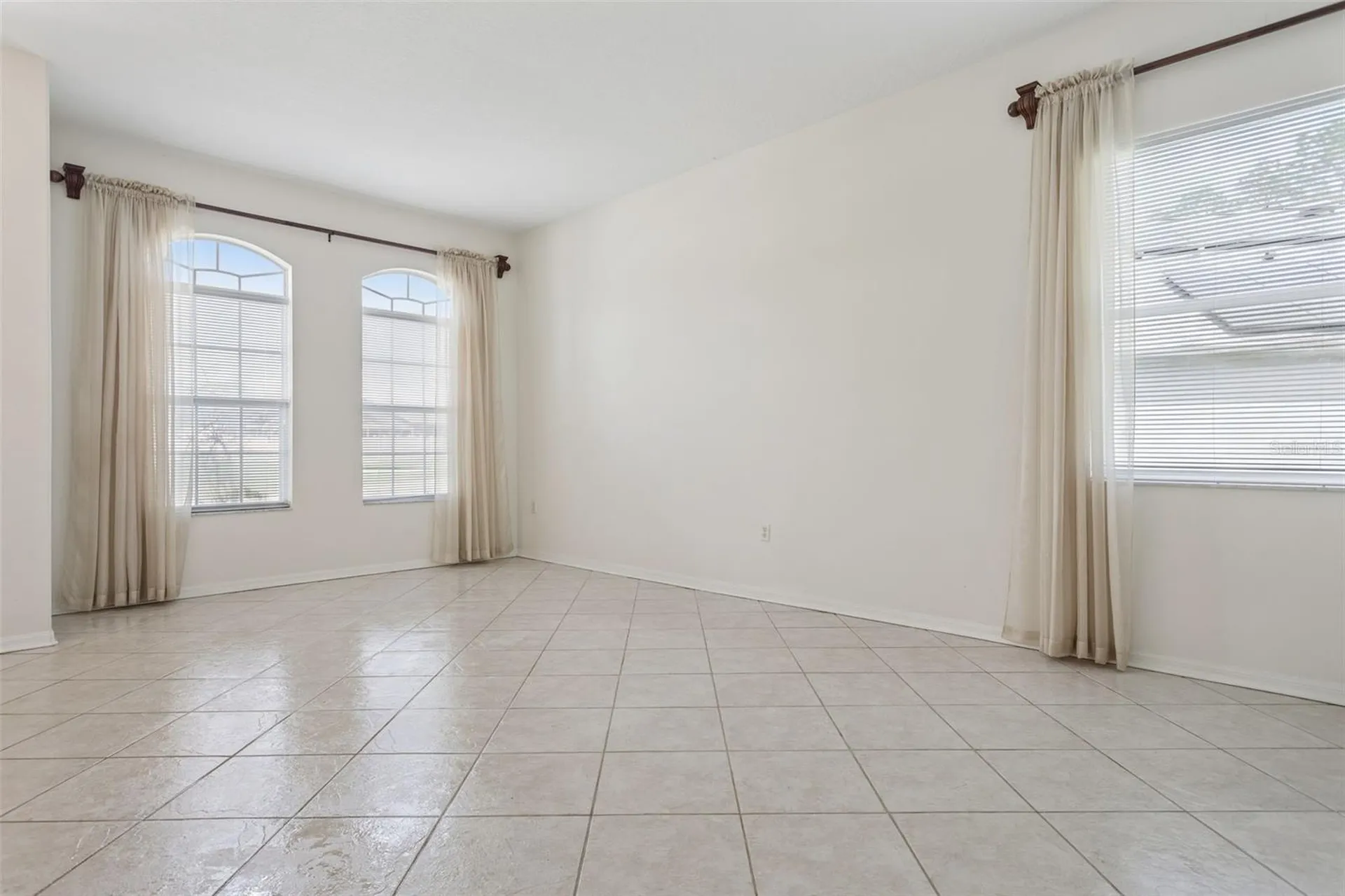 5246 Braddock Drive Zephyrhills FL 33541