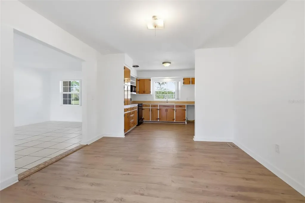1530 E Minnesota Avenue Deland FL 32724