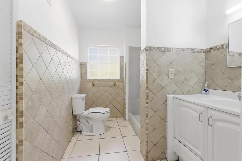 1530 E Minnesota Avenue Deland FL 32724