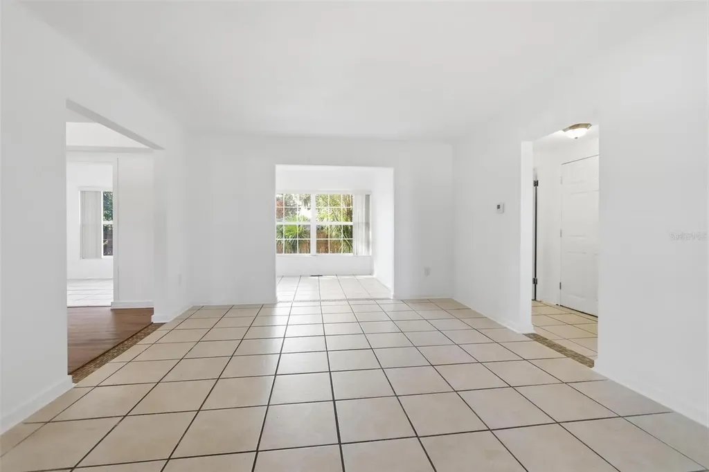 1530 E Minnesota Avenue Deland FL 32724