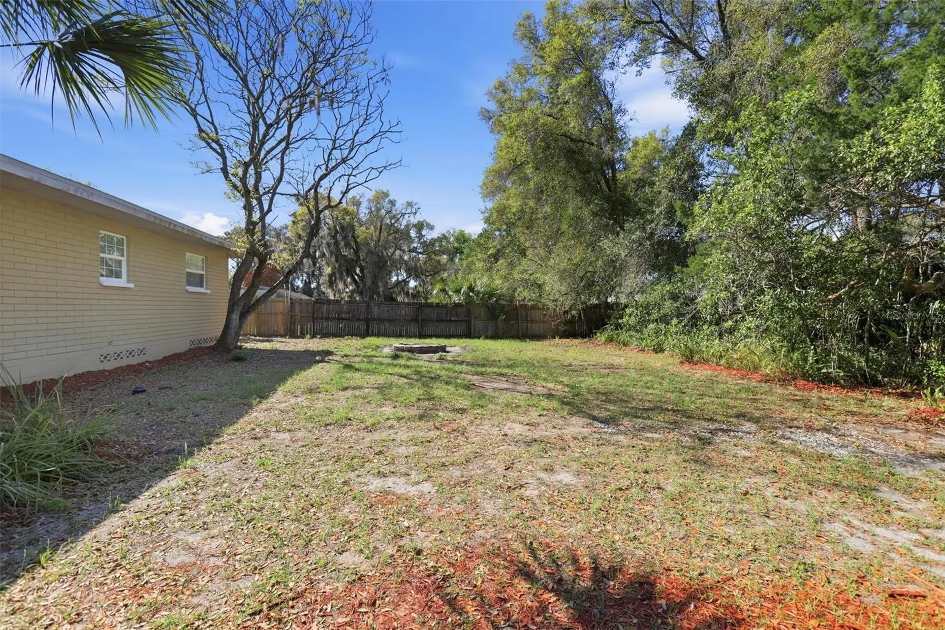 1530 E Minnesota Avenue Deland FL 32724