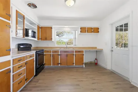 1530 E Minnesota Avenue Deland FL 32724