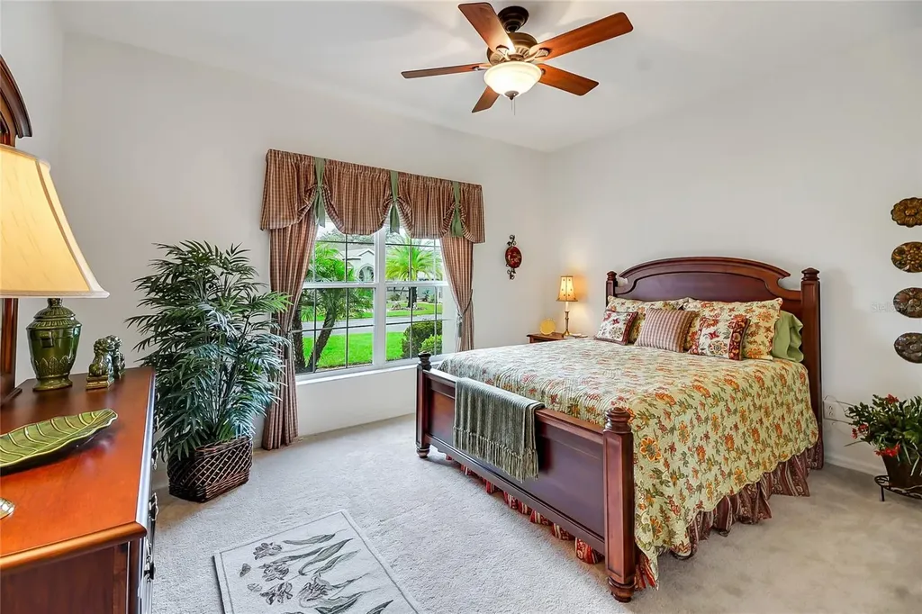 24128 Robinwood Street Leesburg FL 34748