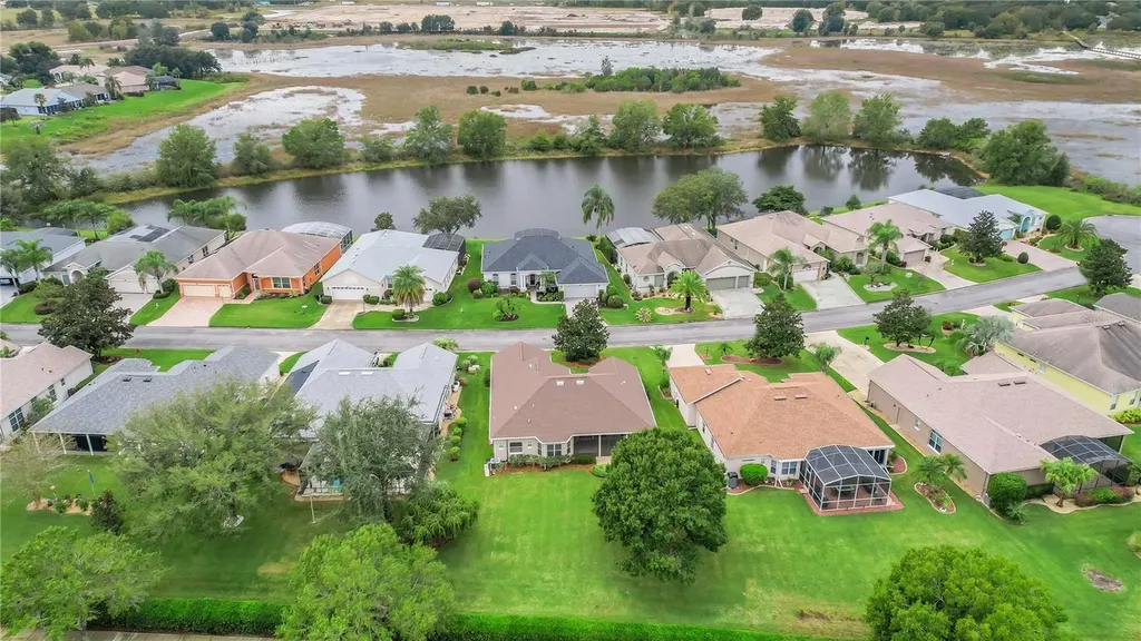 24128 Robinwood Street Leesburg FL 34748