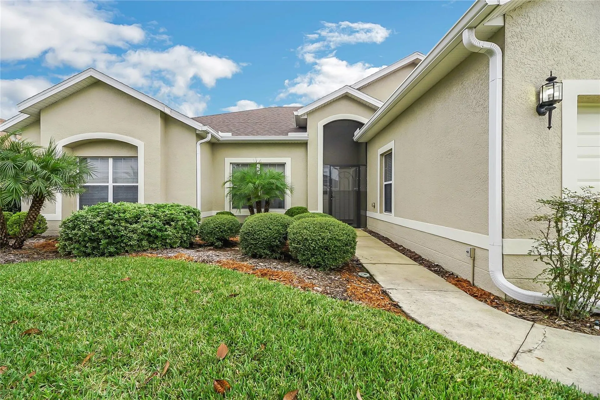 24128 Robinwood Street Leesburg FL 34748