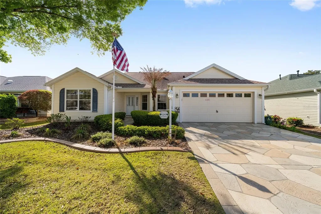 1253 Greenville Way The Villages FL 32162