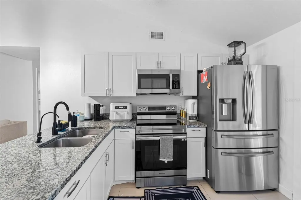 10113 Royal Acres Court Tampa FL 33615