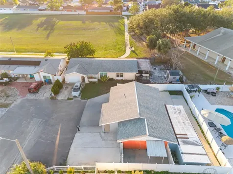 10113 Royal Acres Court Tampa FL 33615