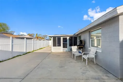 10113 Royal Acres Court Tampa FL 33615