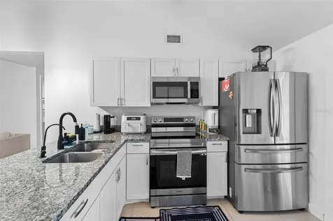 10113 Royal Acres Court Tampa FL 33615