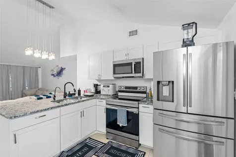10113 Royal Acres Court Tampa FL 33615
