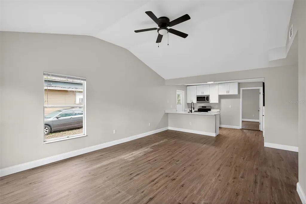 1724 E Mulberry Drive Tampa FL 33604
