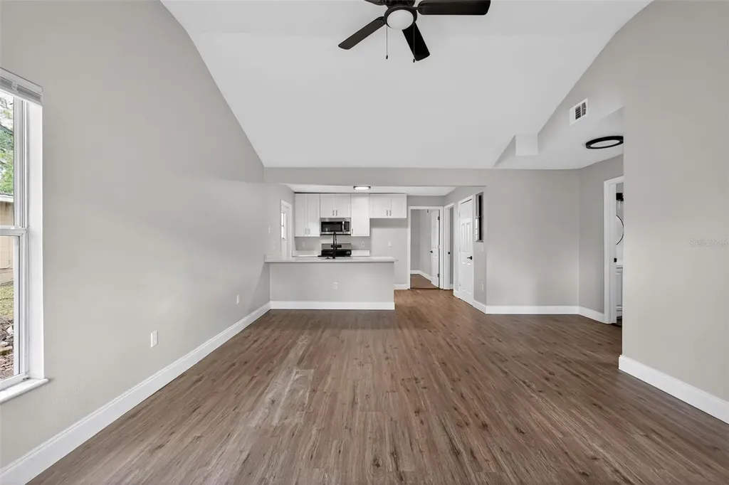 1724 E Mulberry Drive Tampa FL 33604