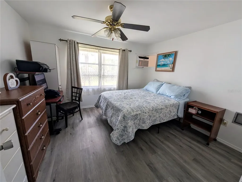 5929 Easy Street Bradenton FL 34207