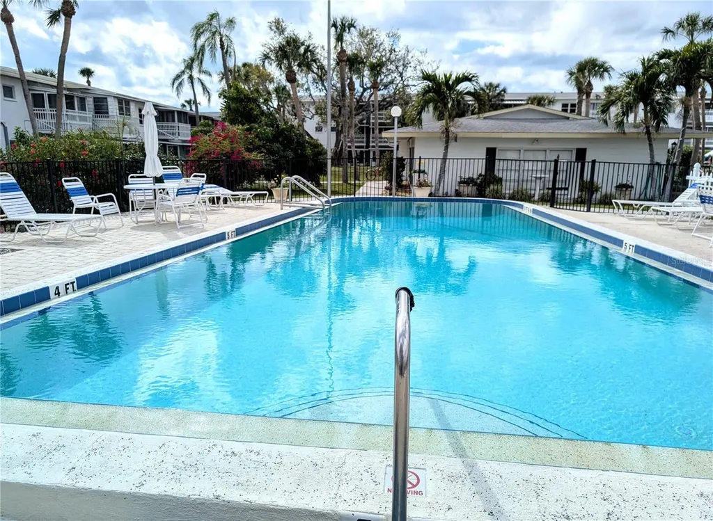 5929 Easy Street Bradenton FL 34207