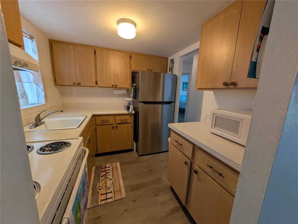 5929 Easy Street Bradenton FL 34207