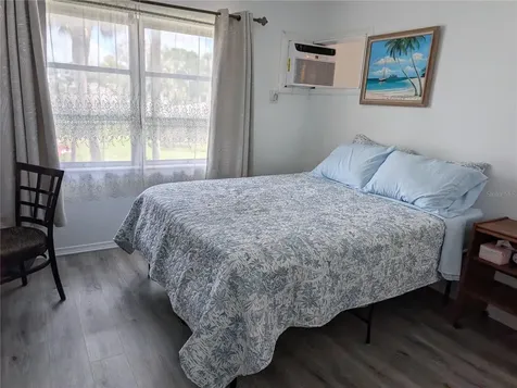 5929 Easy Street Bradenton FL 34207