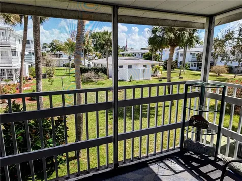 5929 Easy Street Bradenton FL 34207