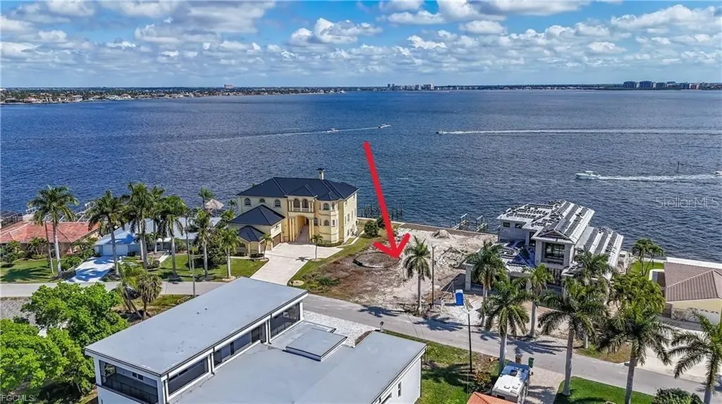 5929 SW 1st Avenue Cape Coral FL 33914