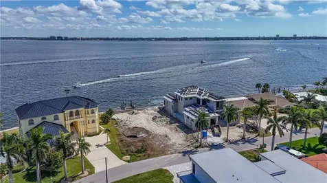 5929 SW 1st Avenue Cape Coral FL 33914