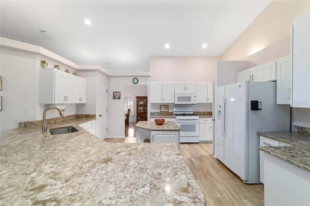 4718 NW 32nd Street Ocala FL 34482