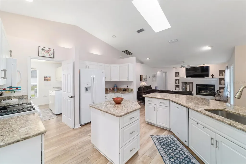 4718 NW 32nd Street Ocala FL 34482