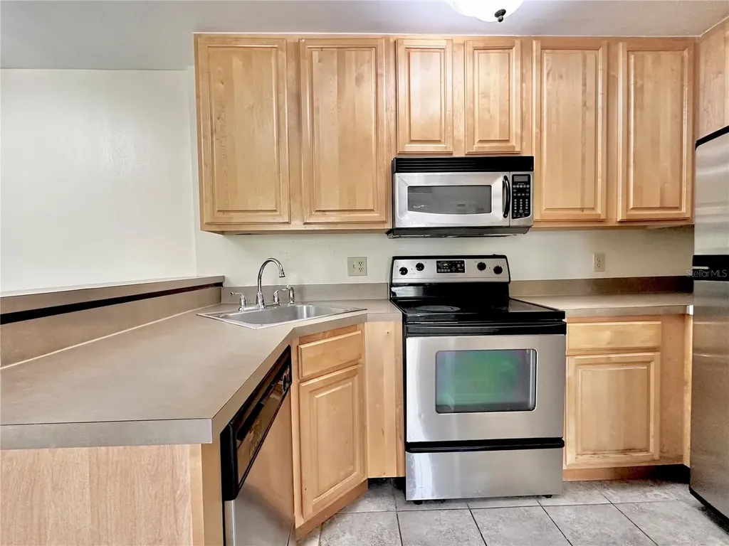 6004 Westgate Drive Orlando FL 32835